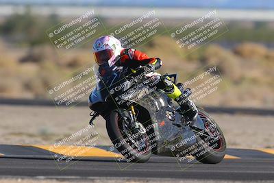 media/Nov-06-2023-Moto Forza (Mon) [[ce023d0744]]/3-Intermediate Group/Session 5 (Turn 4)/
